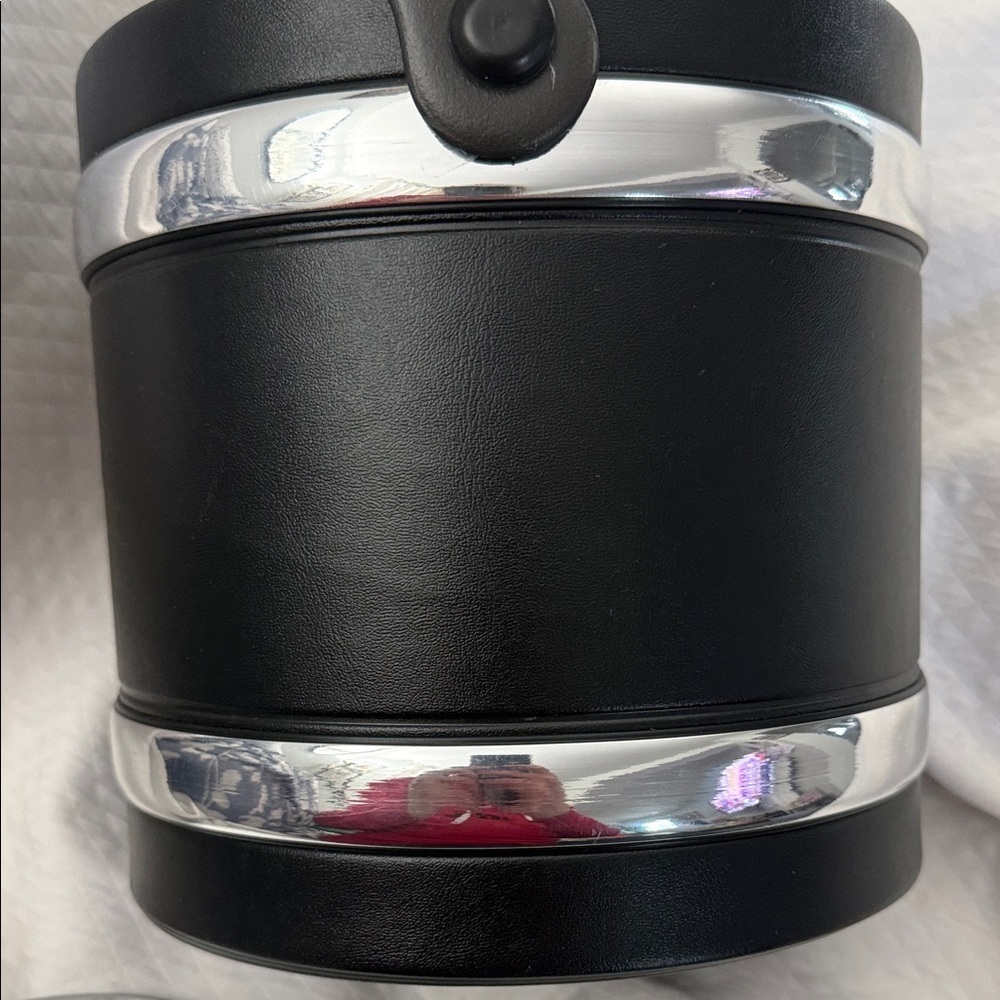 Vintage Kraftware MCM Black Vinyl Ice Bucket - Chrome Style Trim & Lid - Picture 10 of 15